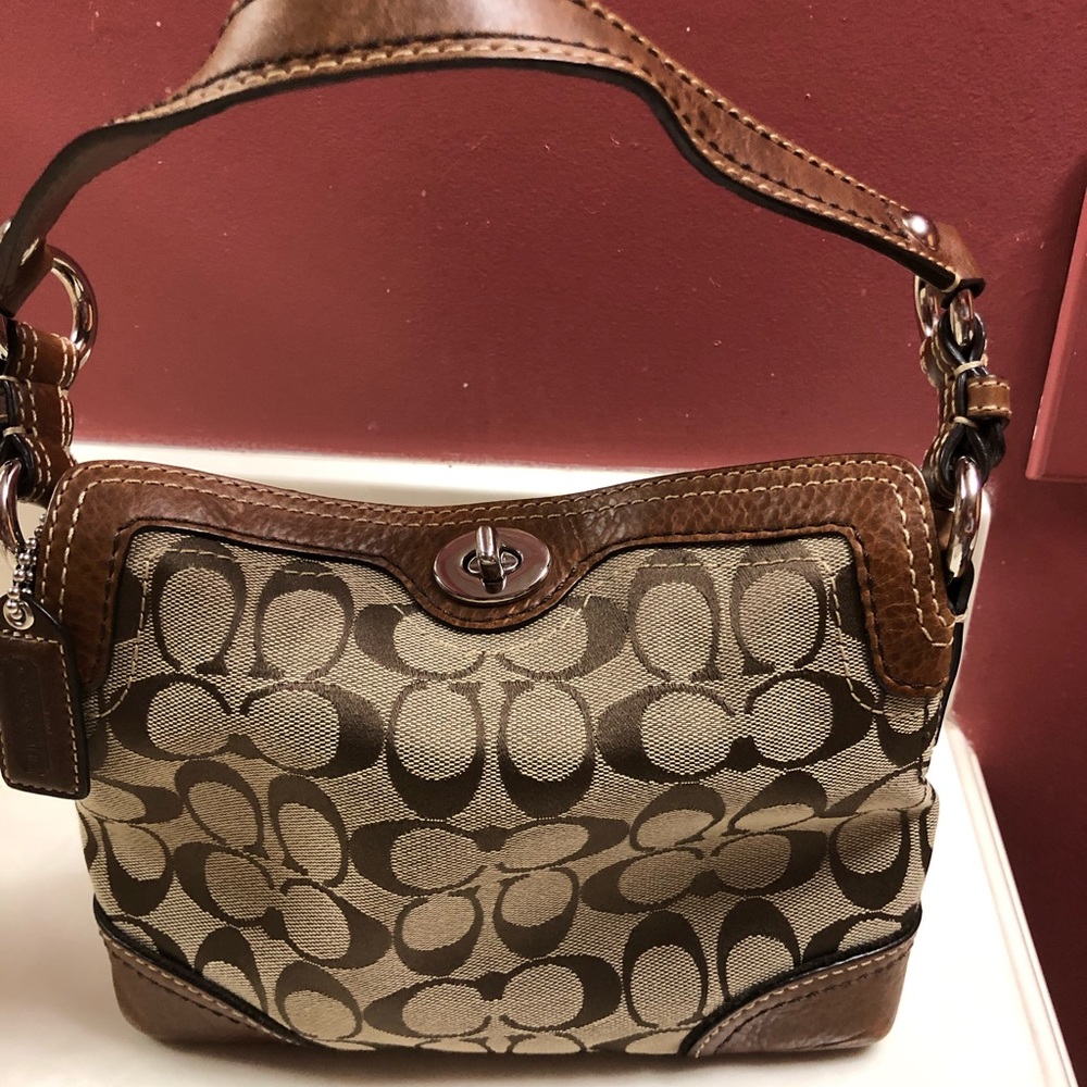 Coach tan signature purse
